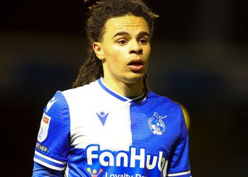 Dva kluba Premier lige među stranama držeći kartice na 18-godišnjoj ligi 1 Wonderkid impresioniraju ove sezone