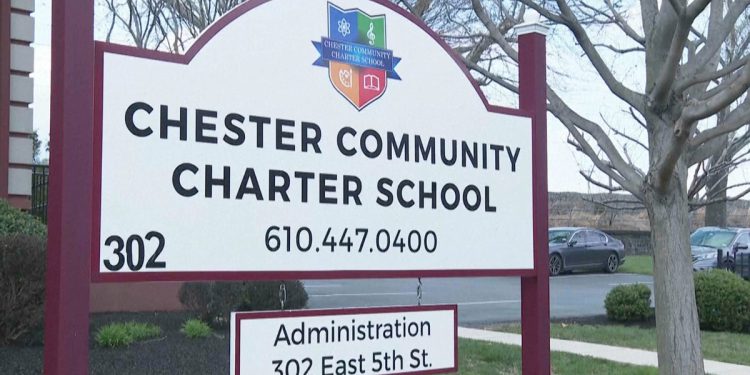 Dvadeset zaposlenika optuženih nakon 100 incidenata zlostavljanja u školi Charter u Philadelphiji
