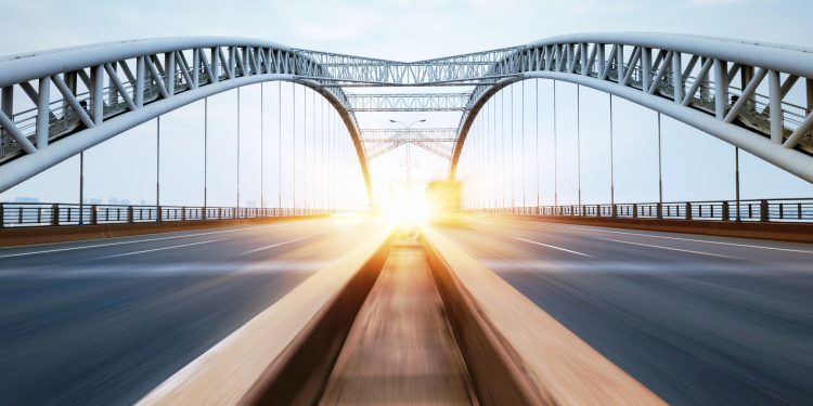 Dvije ceste su se razdvojile: odabir pravog puta na Stablecoin zakonodavstvo