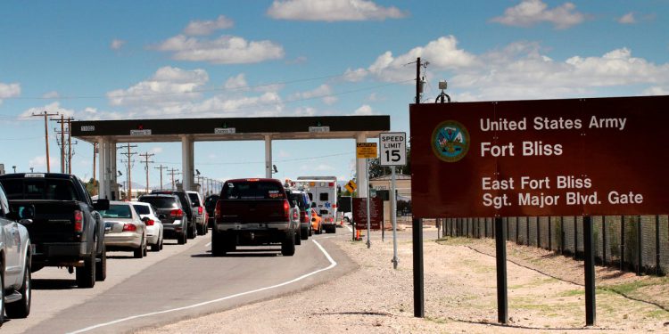 Dvoje ubijenih u američkoj prometnoj nesreći u vozilu u blizini Fort Bliss