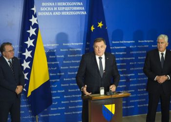 EU SVE DALJA OD BiH Politička kriza dublja nego ikad, građani taoci elita