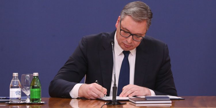 EU ucjenjivanje Vucic -a Srbije nad moskovskom posjetom – Mediji – RT World News