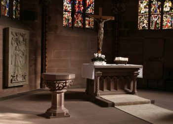 Egzorcist objavio dokaz uskrsnuća: ‘Okreću glavu, ne mogu gledati u ovo’