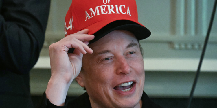 Elon Musk prima pljesak iz kabineta dok započinje planirani odlazak iz uloga Doge