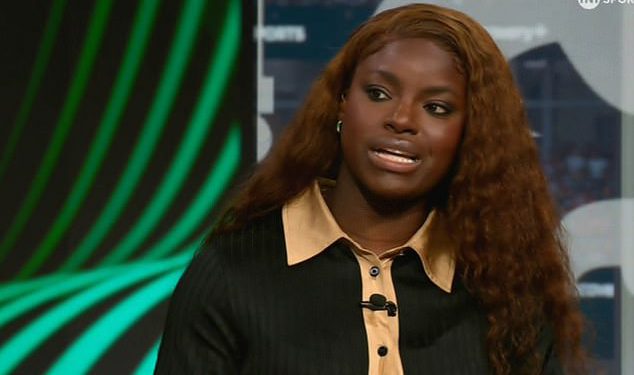 Eni Aluko optužuje Joeya Bartona za njen dramatični pad TV -a radnog punditrija nakon što ju je nazvao “igračem trkačke karte” – i kaže da je morala izaći prerušena kad je postavio mrežne trolove na nju