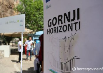FOTO Građani i aktivisti u Blagaju upozoravaju na projekt Gornji horizonti – ‘Rizik za rijeke, prirodu i ljude’