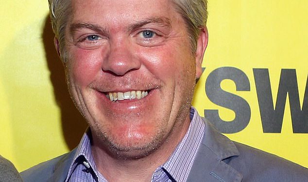 FOX pravila o izvršnom optuženom za grickanje žene u tužbi za seksualno uznemiravanje protiv Joy Taylor i Skip Bayless