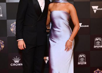 Footy je najkontroverzniji komentator Kane Cornes zabranio AFL Club zbog njegovih opetovanih “maltretiranja” napada na mladu zvijezdu Harryja Sheezela