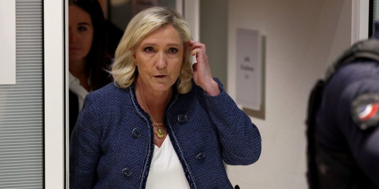 French PM etikete Trumpova podrška Le Pen ‘uplitanje’ – RT World News