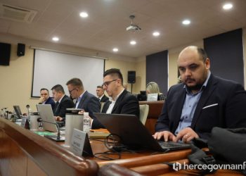 GRADSKO VIJEĆE MOSTAR O novim cijenama odvoza otpada, prodaji zemljišta i koncesijama za solarne elektrane