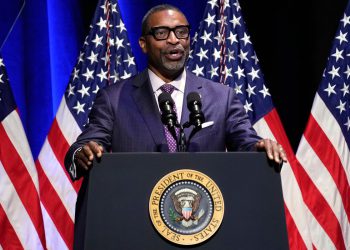 Glava NAACP -a dezinficirana iz Teksasa čak i nakon tužbe Grupe protiv Trumpa