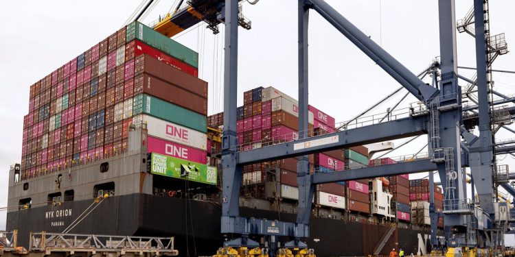 Goldman Sachs kaže da će prognozirati recesiju ako većina Trumpovih tarifa stupi na snagu