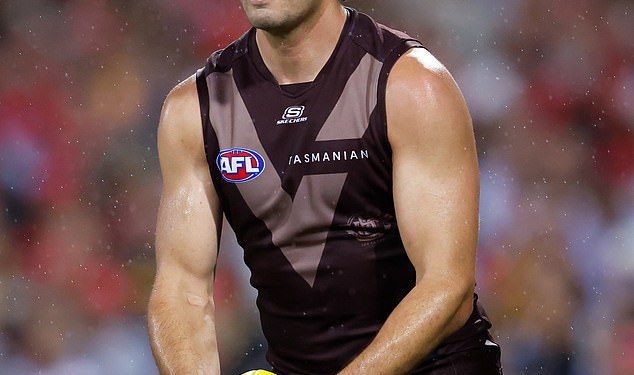 Hawthorn Footy zvijezda Tom Barrass dobiva debelu sramotu AFL-a, unatoč tome što bi ubio tijelo 99 posto Aussie muškaraca