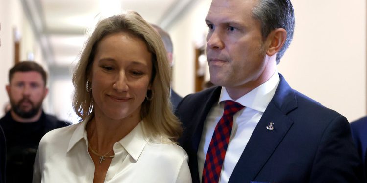 Hegsethova istaknuta uloga u Pentagonu pokreće zabrinutost