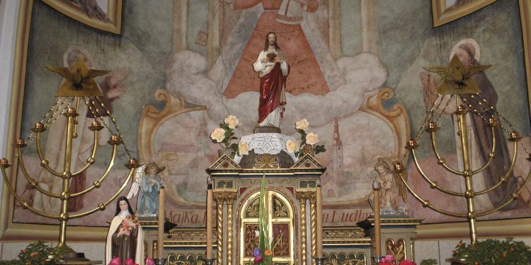 Hrvati imaju blago, Kristovu krv: Relikvija je moćna, a crkva često prazna