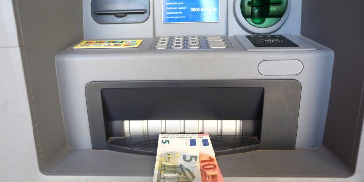 Hrvatska bi mogla dobiti nacionalnu mrežu bankomata, pozitivni dalekosežni učinci za građane