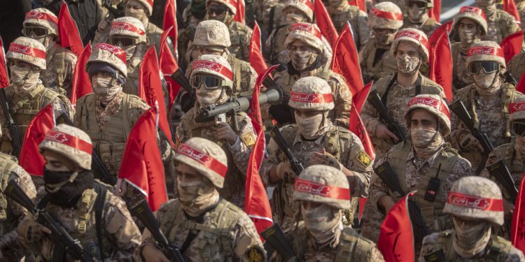 Iran stavlja vojsku na visoku upozorenje – Reuters – RT World News