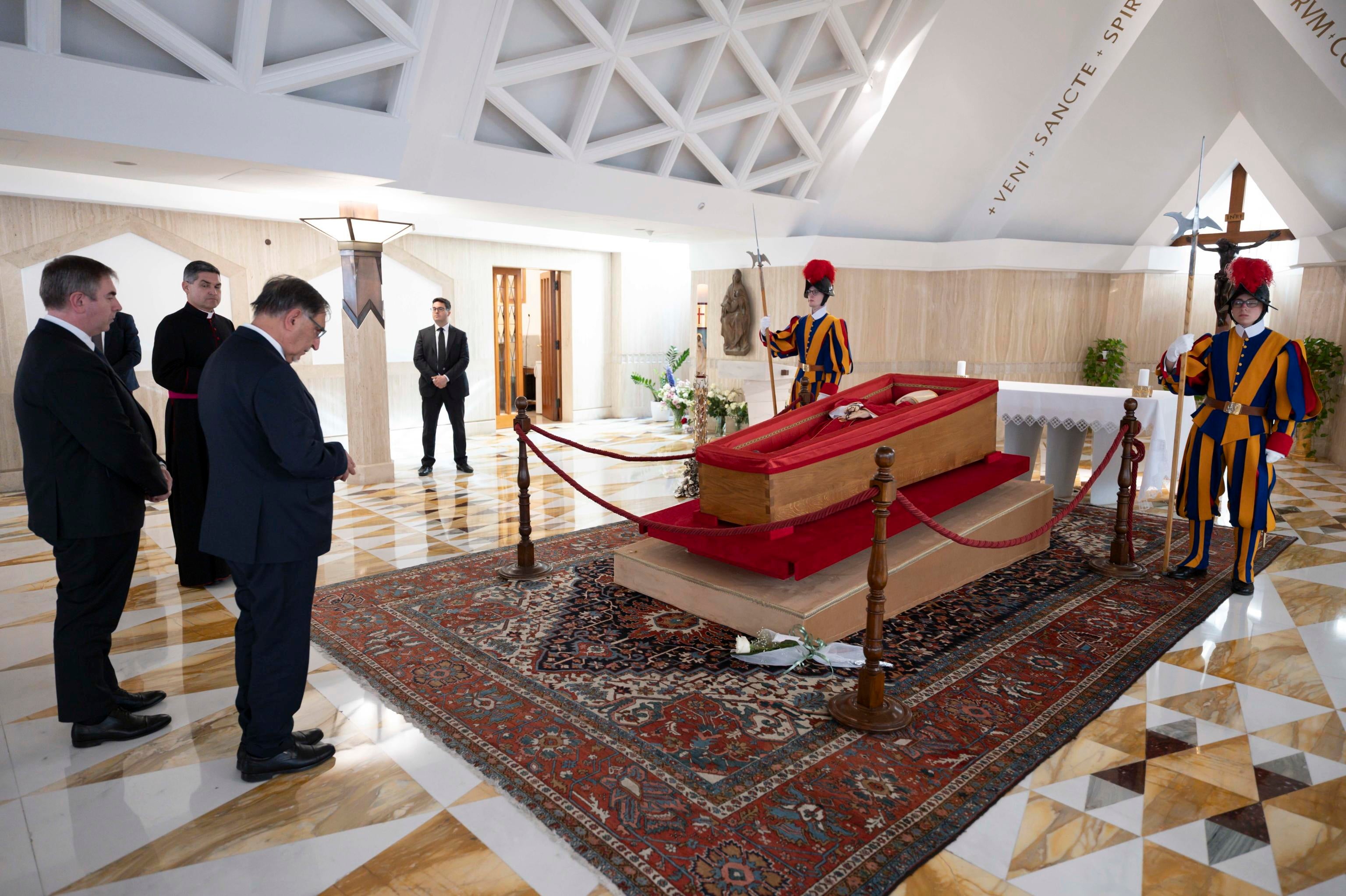 Papa je umro u ponedjeljak ujutro