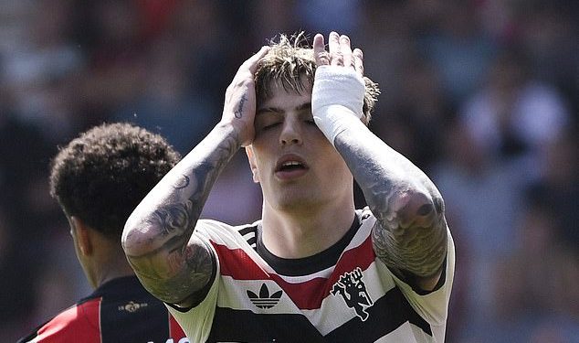 Izjava o izdanju u Premier ligi dok otkrivaju zašto Bournemouth -ov Tyler Adams nije poslao na izazov na Man United Star Alejandro Garnacho