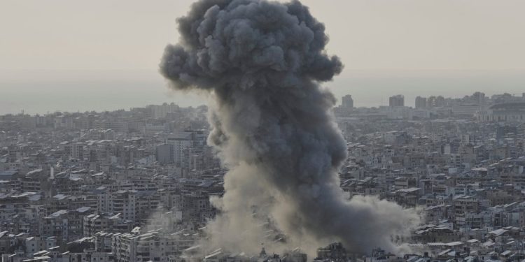 Izrael lansira nove zračne napade u južnom Bejrutu ciljajući ‘Hezbollah rakete’