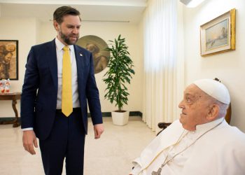 JD Vance odaje počast papi Franje i prisjeća se sastanka s papama satima prije smrti