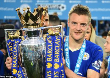 Jamie Vardy napustit će Leicester ovog ljeta i mogao bi biti postavljen za prelazak u SAD sa suprugom Rebekah, jer se bajka od 13-godišnje čarolije završava na kiseloj noti nakon što je njihovu sezonu nazvao “Show” Show “