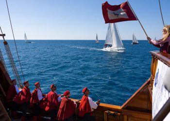 Janica Kostelić na Karaki uz dubrovačke trombunjere ceremonijalno najavila start regate