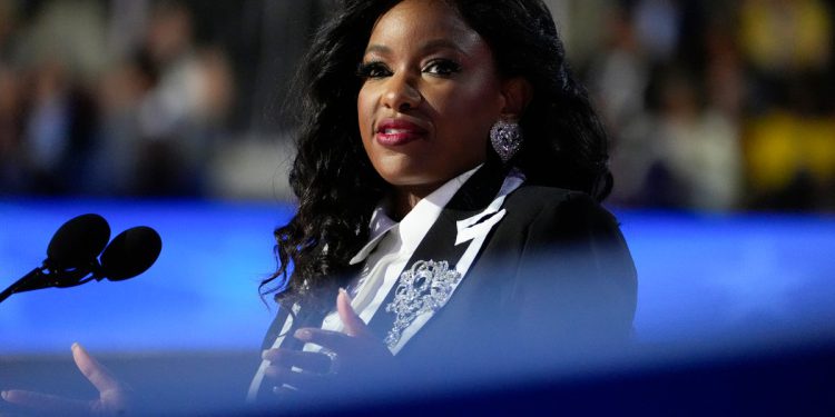 Jasmine Crockett kaže da je “izvan divljine” da nitko ne dovodi u pitanje Trumpovu mentalnu kondiciju