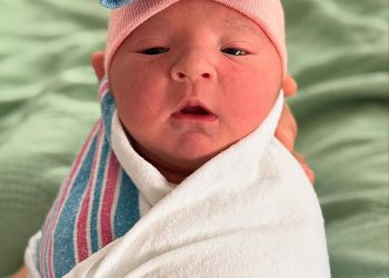 Jason i Kylie Kelce najavljuju rođenje njihovog četvrtog djeteta … i otkrijte ime djeteta