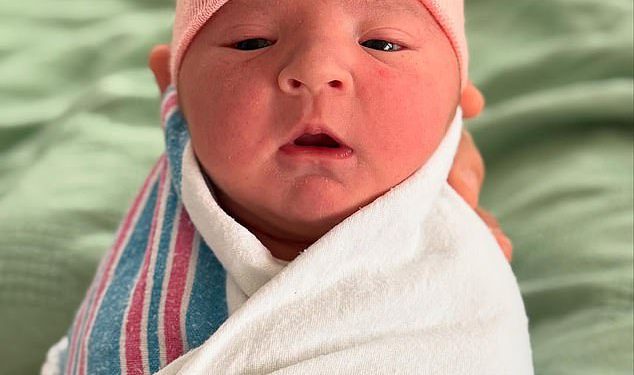 Jason i Kylie Kelce najavljuju rođenje njihovog četvrtog djeteta … i otkrijte ime djeteta