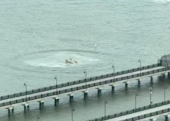 Jedan mrtav nakon što se helikopter sruši u rijeku Hudson duž New Yorka: Najnovija ažuriranja