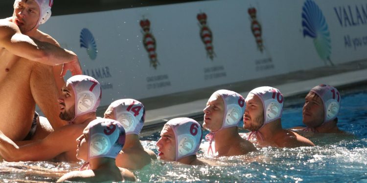 Jug Adriatic osiguranje nakon priprema u Makarskoj krenuo u Zagreb, a on u Dubrovnik. Ipak neće moći pomoći