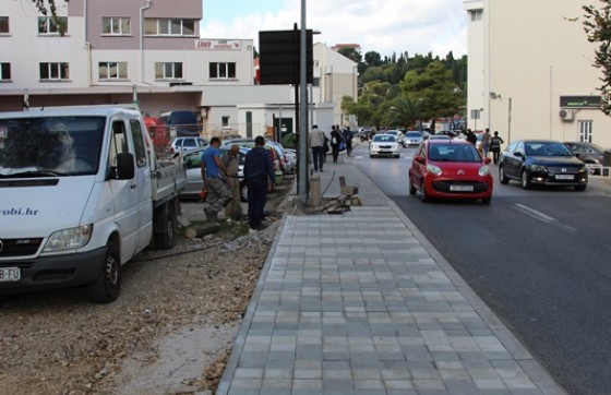 Jurnjava u Ante Starčevića: Policajci lovili mladića koji nije imao kacigu pa kod njega našli razne droge