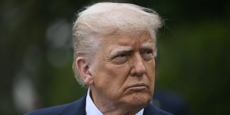 Kako je Donald Trump pokušao suditi Atlantik