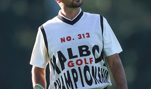 Kako je ova fotografija Aussie Golf zvijezde Jason Day vidjela kako ga je modna policija razbila na najvažnom svjetskom turniru