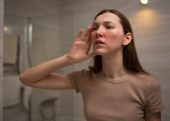 Kako se boriti s nepravilnostima na koži?