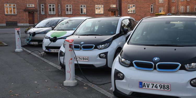 Kao da joj nije dosta carina SAD-a, EU kaznila svoje proizvođače automobila zbog ‘zelenog kartela’