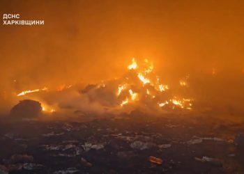 Karkiv vatrogasci se bave ogromnim plamenom nakon ruskog napada drona | Vijesti