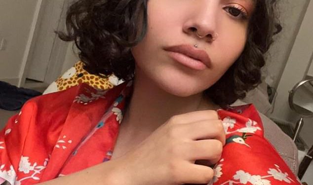 Kći Davida Bowieja Lexi Jones objavljuje debitantski album sa slatkim kimanjem svog oca dok dijeli Sweet Never-prije vidljive video