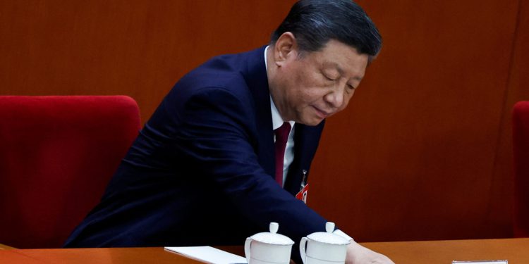 Kina sutra povećava carine na američku robu za 50 posto: Dow Jones pao za 1,9%, S&P 500 za 1,7%