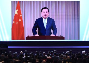 Kineski službeni se ruga ‘američki seljaci’ u tarifnom ratu jibe – RT World News