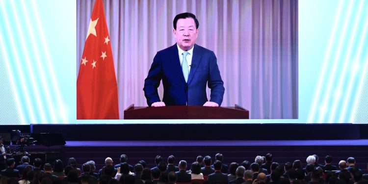 Kineski službeni se ruga ‘američki seljaci’ u tarifnom ratu jibe – RT World News