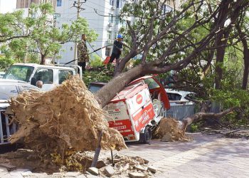 Kinezi mlađi od 50 kilograma upozorili su da ostanu kod kuće kako bi izbjegli da se ‘ispuhaju’ – RT World News