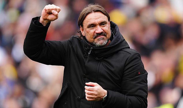 Leeds United mogao bi otpustiti Daniela Farkea – koji ih je prije samo dva dana osvojio promociju u Premier ligu – dok vlasnici sa sjedištem u SAD -u gledaju kandidate kako bi preuzeli svoj posao