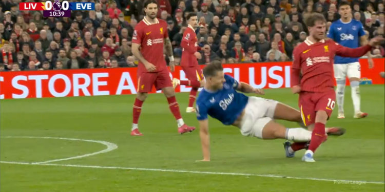 Liverpool-Everton 1-0, klizni užas u premijeru, odluka sudaca je apsurdna