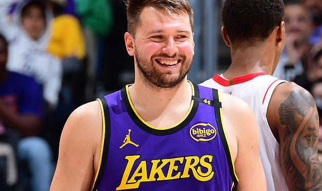 Luka Doncic napokon završava dominaciju NBA dresova LeBrona Jamesa i Steph Curryja