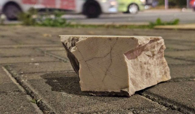 MOSTAR Huligani opet kamenjem napali staricu u Vukovarskoj ulici