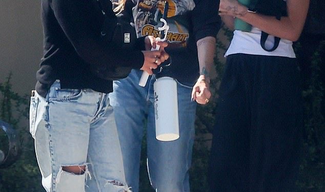 Mama Miley Cyrus Tish viđena je prvi put otkako je bivši Billy Ray najavio šokiranje Elizabeth Hurley Romance