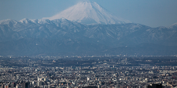 Man je zrakoplovio s japanske planine Fuji, ponovno se spasio nakon što se vratio u potragu za svojim telefonom
