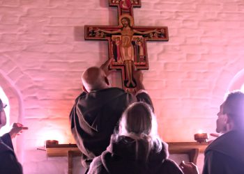 Marija tvrdi da je čula glas u crkvi koji dolazi s križa: Rekao joj je jednu važnu rečenicu